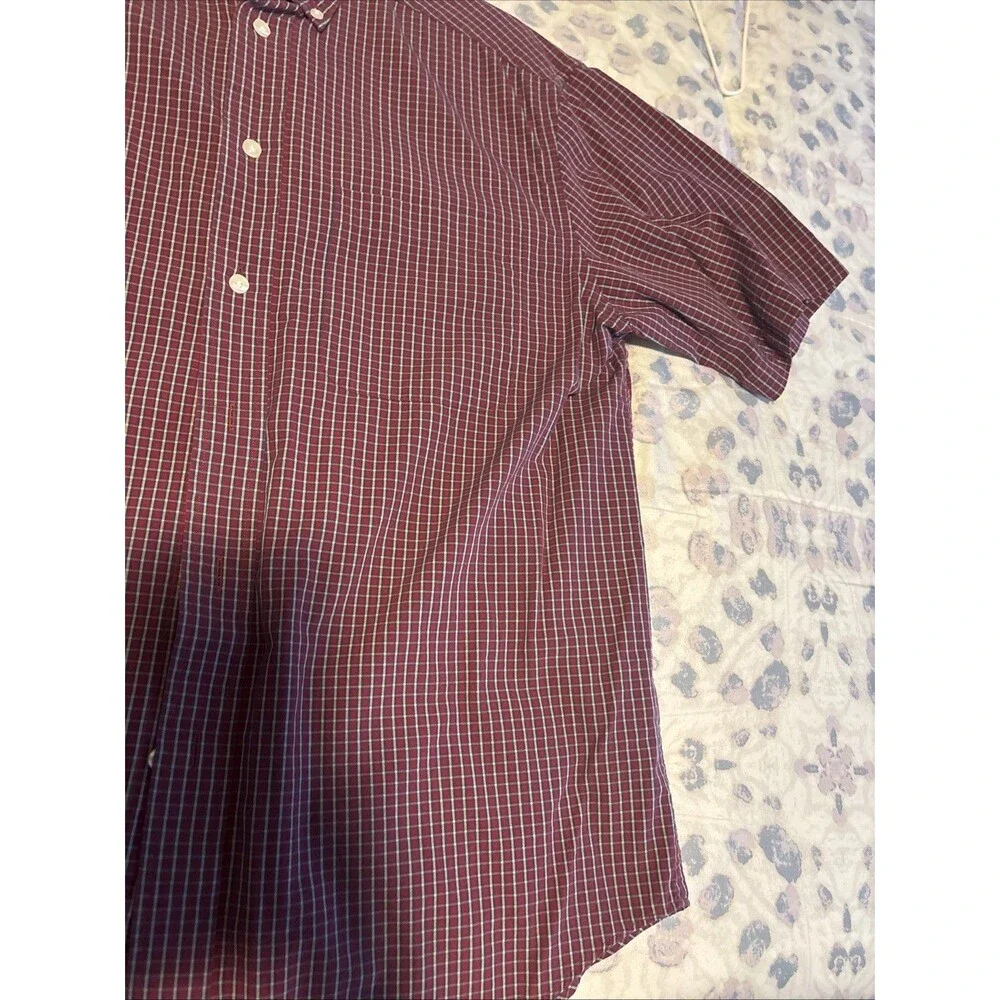 Roundtree & Yorke Men’s Shirt Size Medium